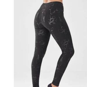 Mid-rise printed powerhold leggings